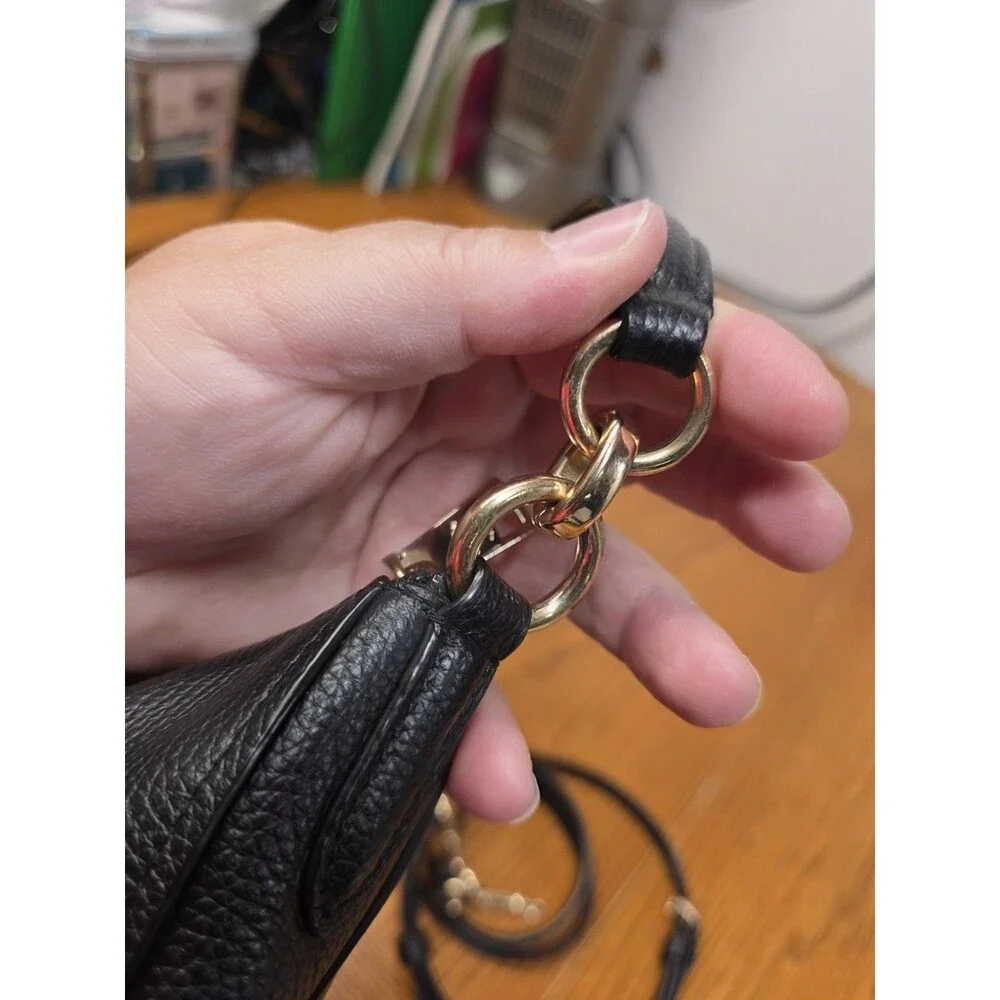 Coach Chelsea Hobo Black Pebbled Leather Crossbody Shoulder Bag Great Cond